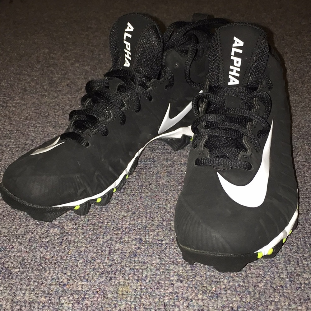 Nike FB Alpha Shark FastFlex cleats 2Y